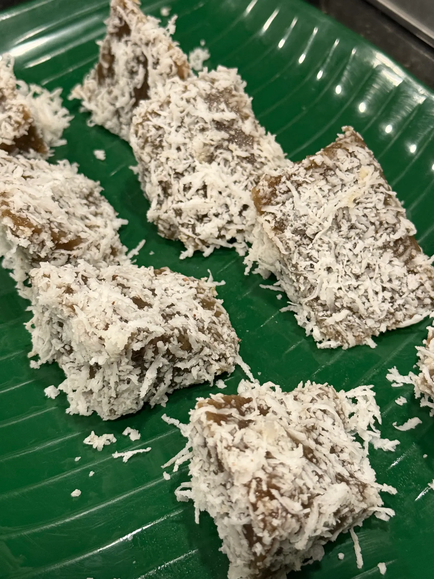 Kuih Kaswi Klasik dan Lembut