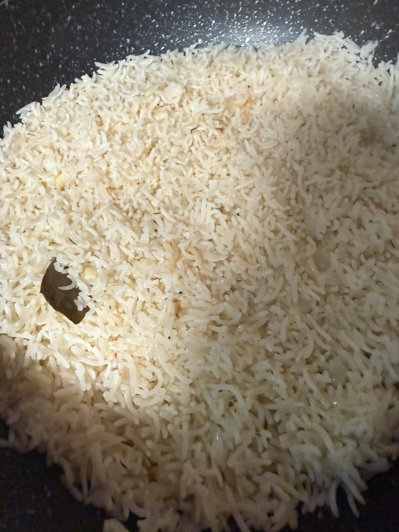 Easy Garlic Herb Rice