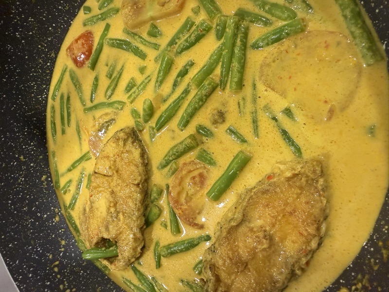 Ikan Goreng Masak Lemak Cili Padi
